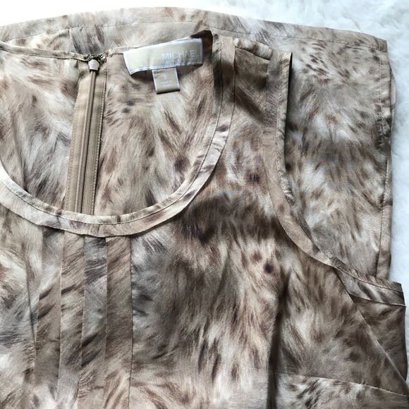 Michael Kors Silk Tank, Size 6 - Picture 2 of 6